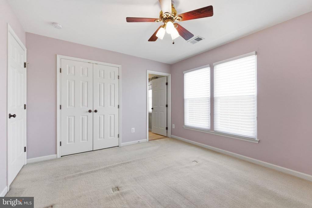 43342 Coton Commons Drive, Leesburg, VA 20176