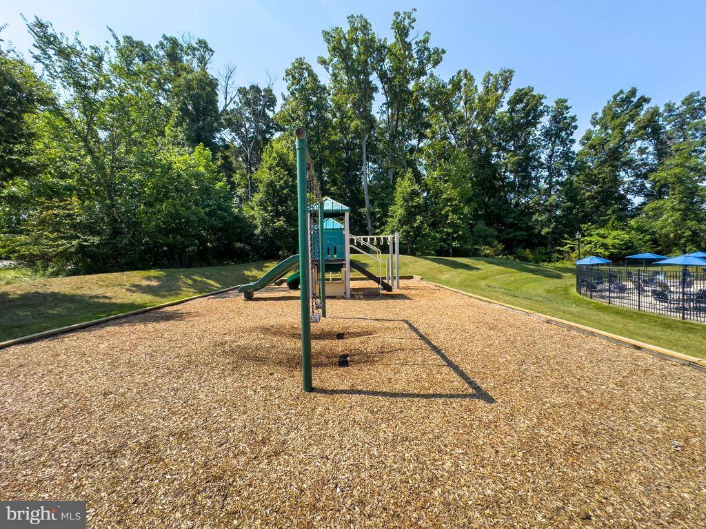 43342 Coton Commons Drive, Leesburg, VA 20176