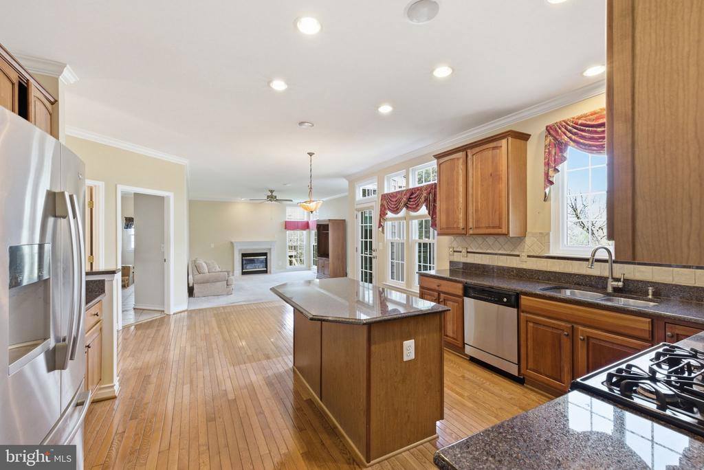 43342 Coton Commons Drive, Leesburg, VA 20176
