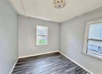 3841 Columbia Street, Des Moines, IA 50313