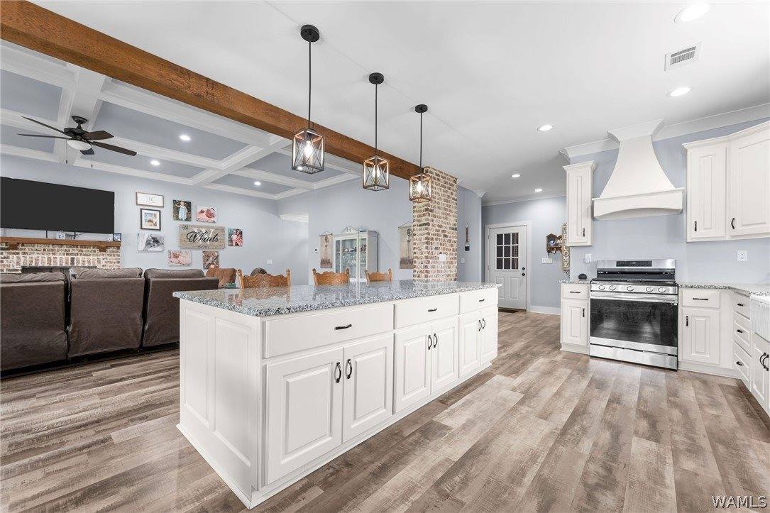 11958 Glen Ridge Boulevard, Moundville, AL 35474