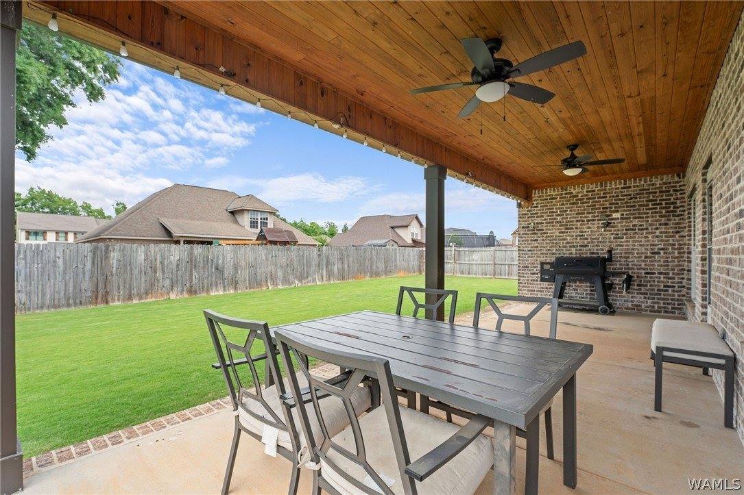 11958 Glen Ridge Boulevard, Moundville, AL 35474