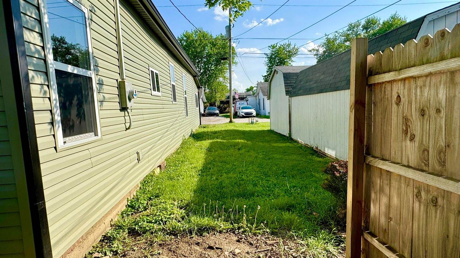 54 4th Street, Buckeye Lake, OH 43008