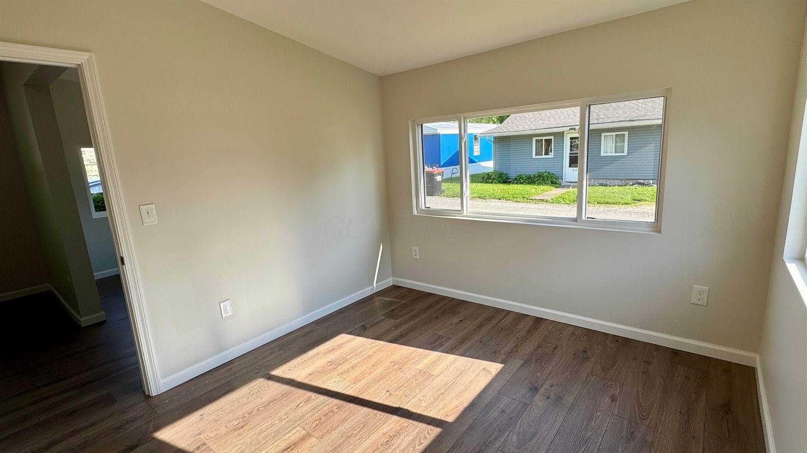 54 4th Street, Buckeye Lake, OH 43008