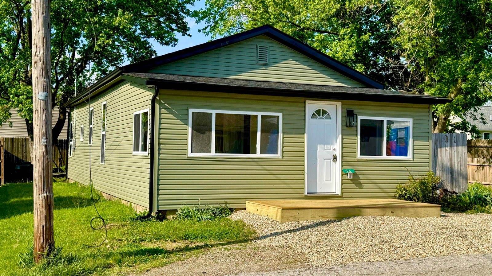 54 4th Street, Buckeye Lake, OH 43008