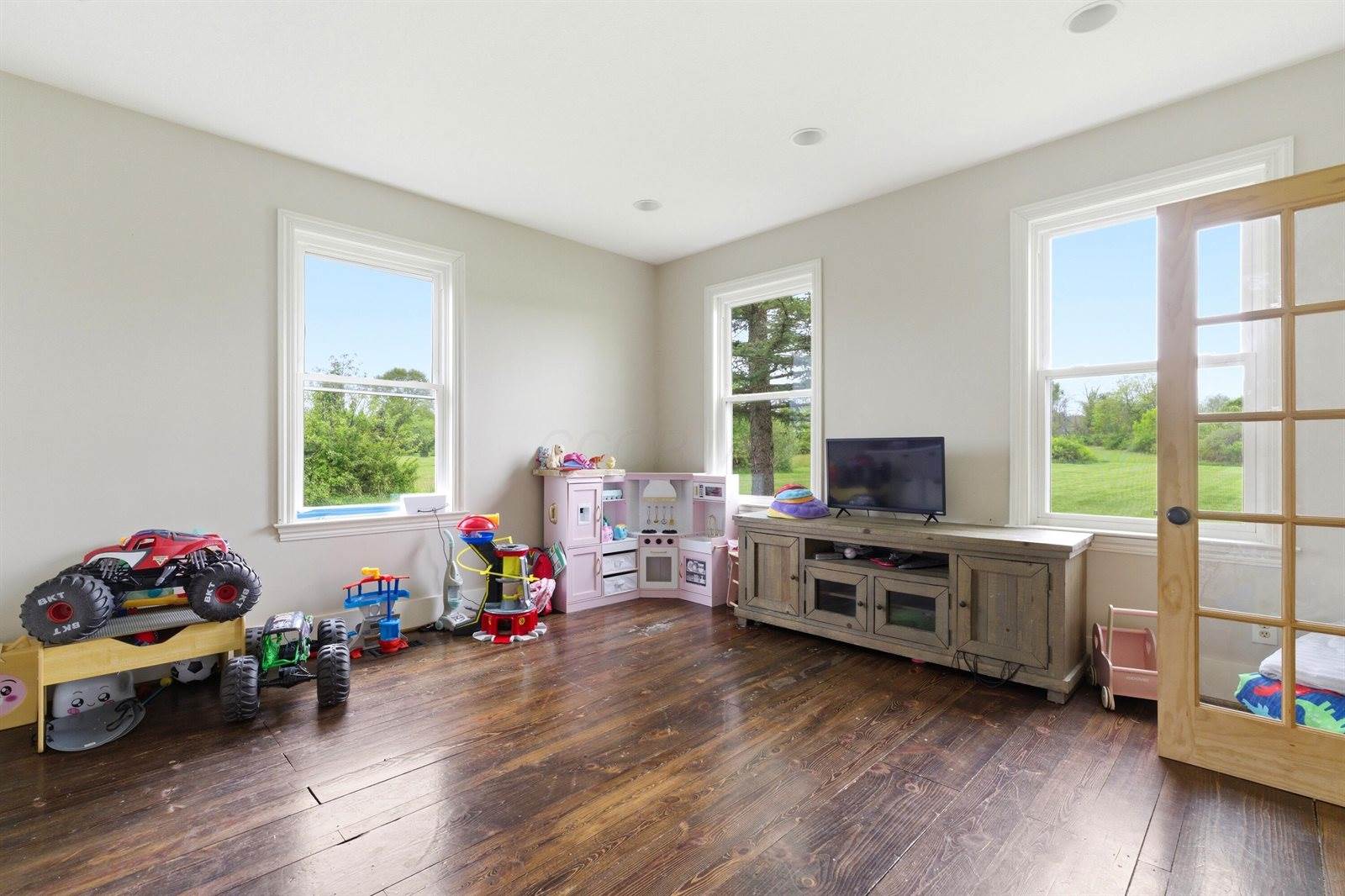 4011 Gale Road, Granville, OH 43023