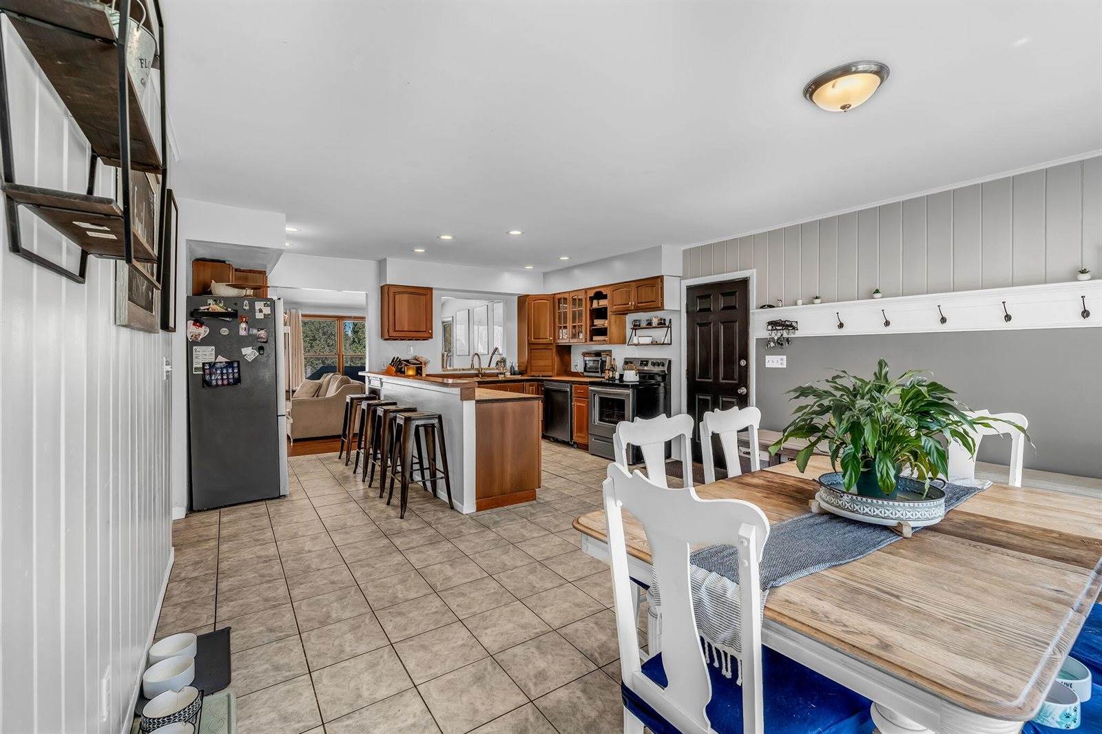 36 Pineland Street, Lewiston, ME 04240