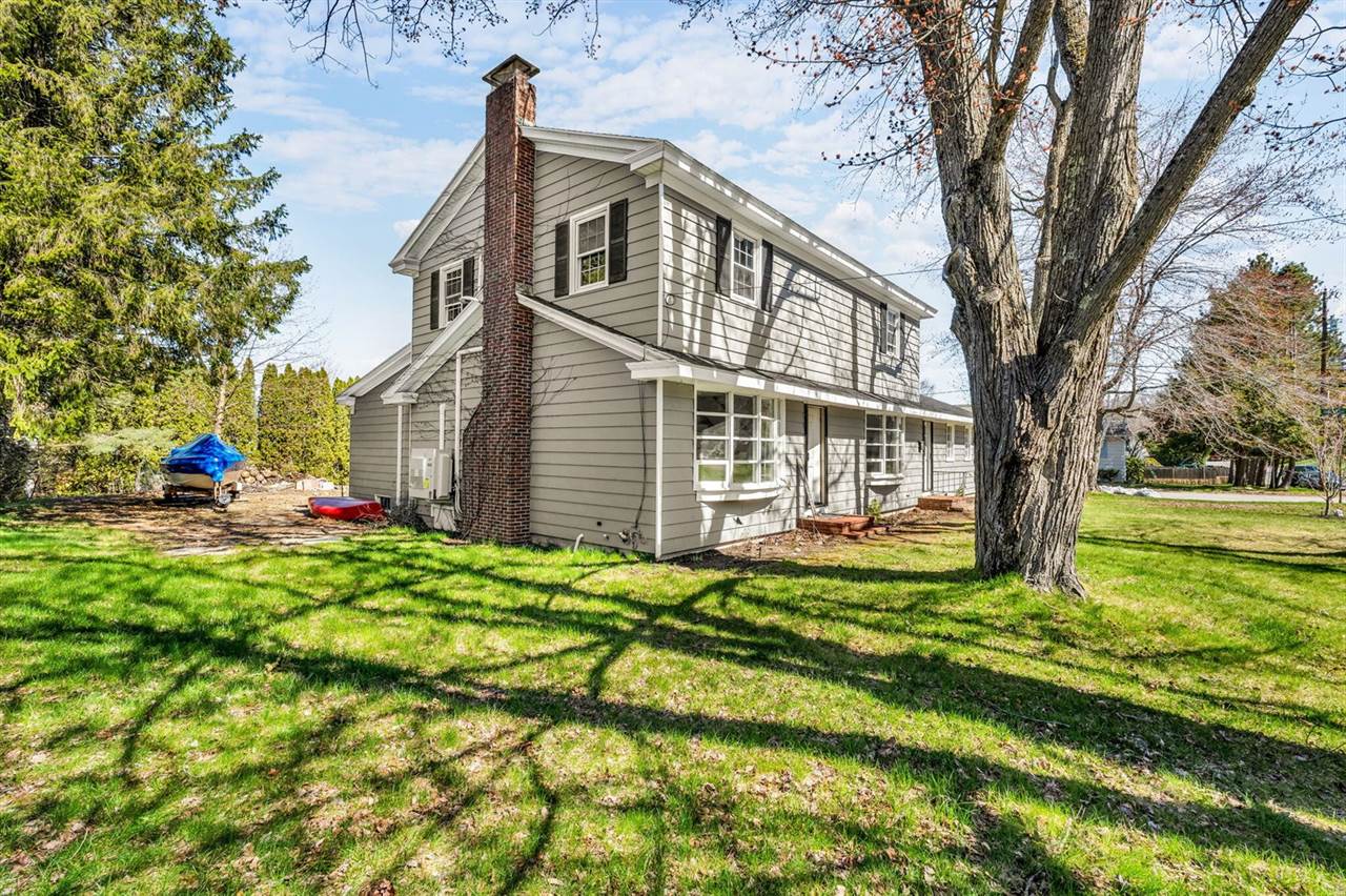 36 Pineland Street, Lewiston, ME 04240