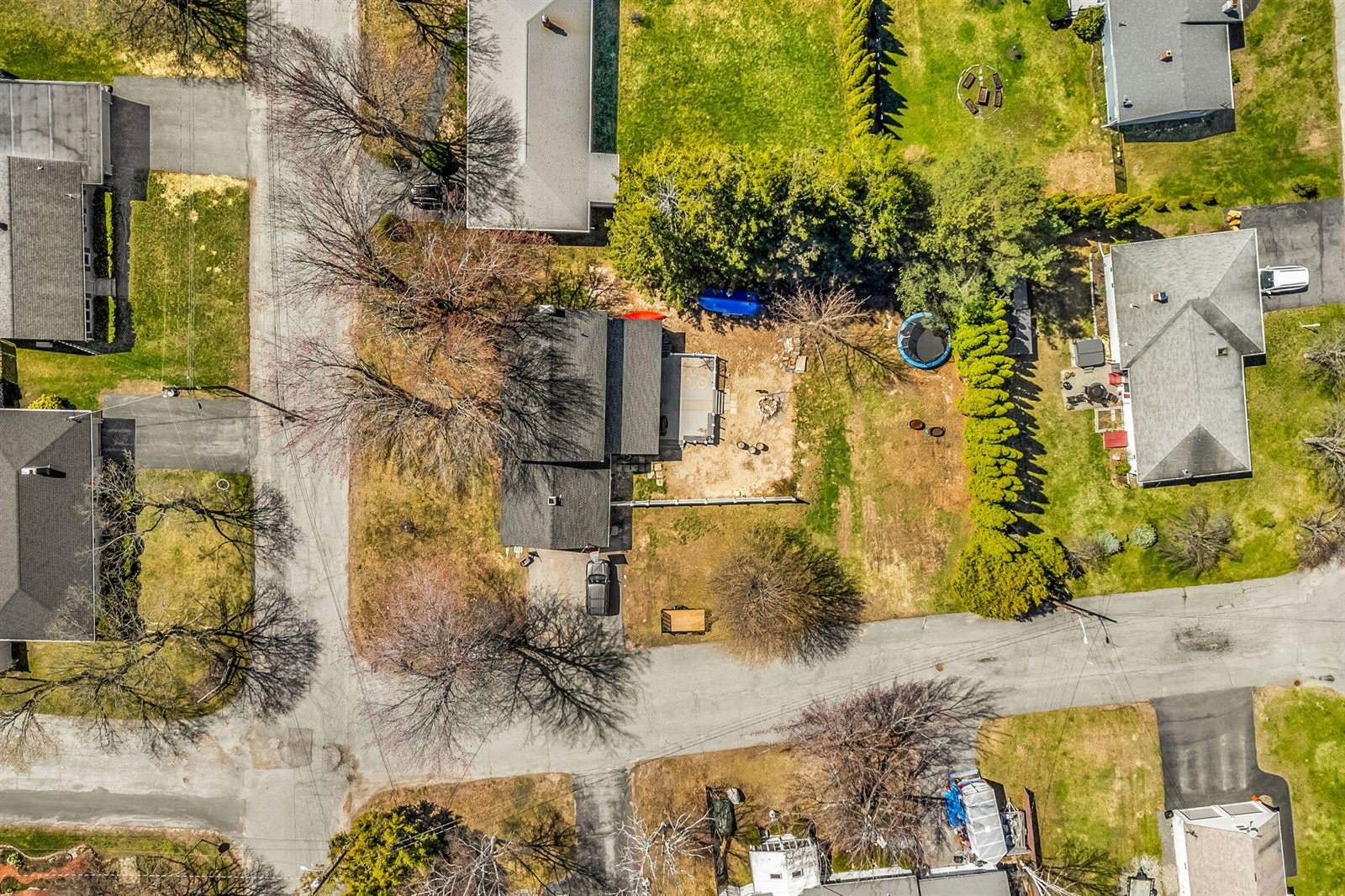 36 Pineland Street, Lewiston, ME 04240