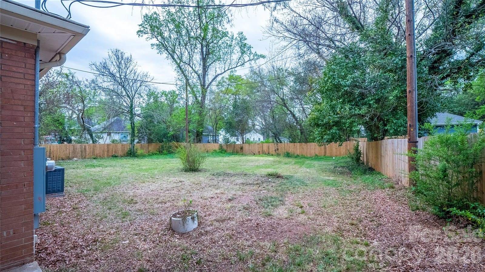 1211 Campus Street, Charlotte, NC 28216