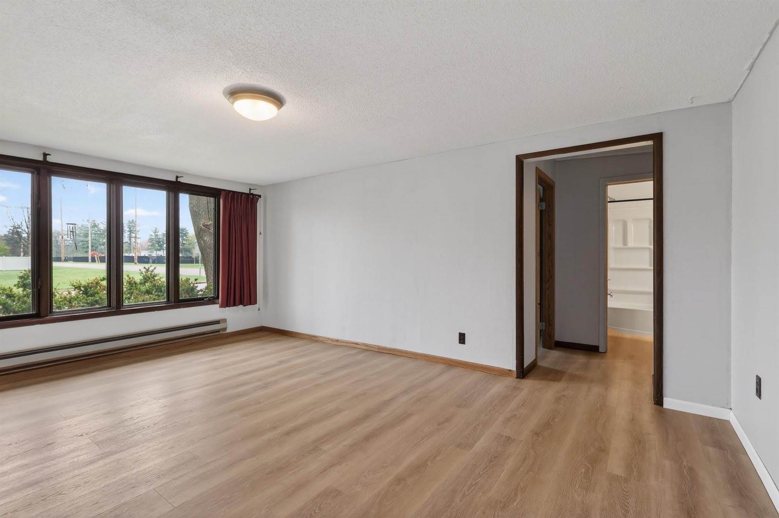 2011 Oak Street, Wisconsin Rapids, WI 54494