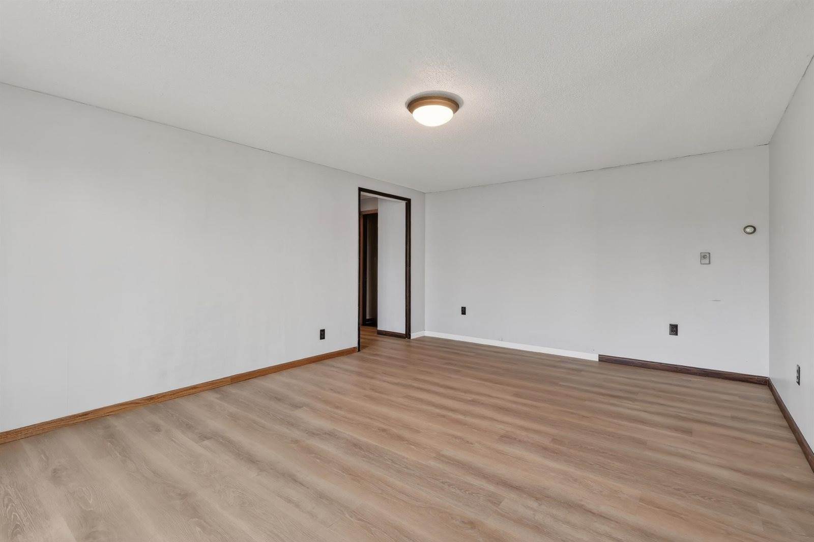 2011 Oak Street, Wisconsin Rapids, WI 54494
