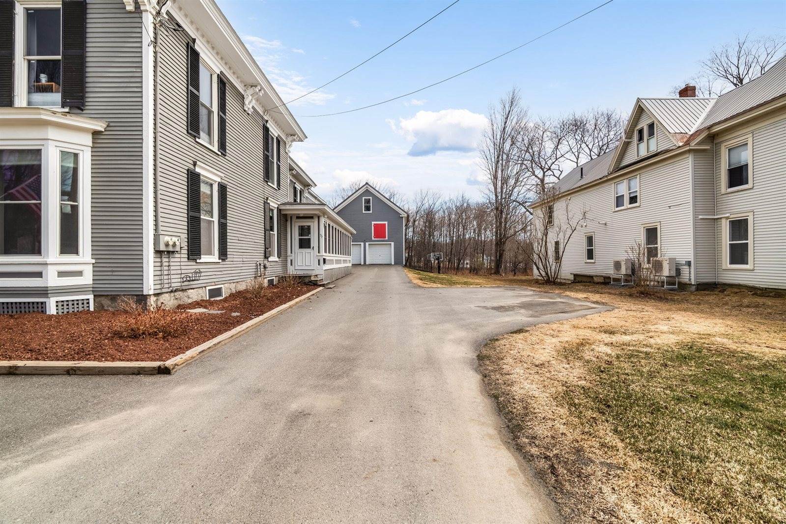 37 Spring Street, Dover-Foxcroft, ME 04426