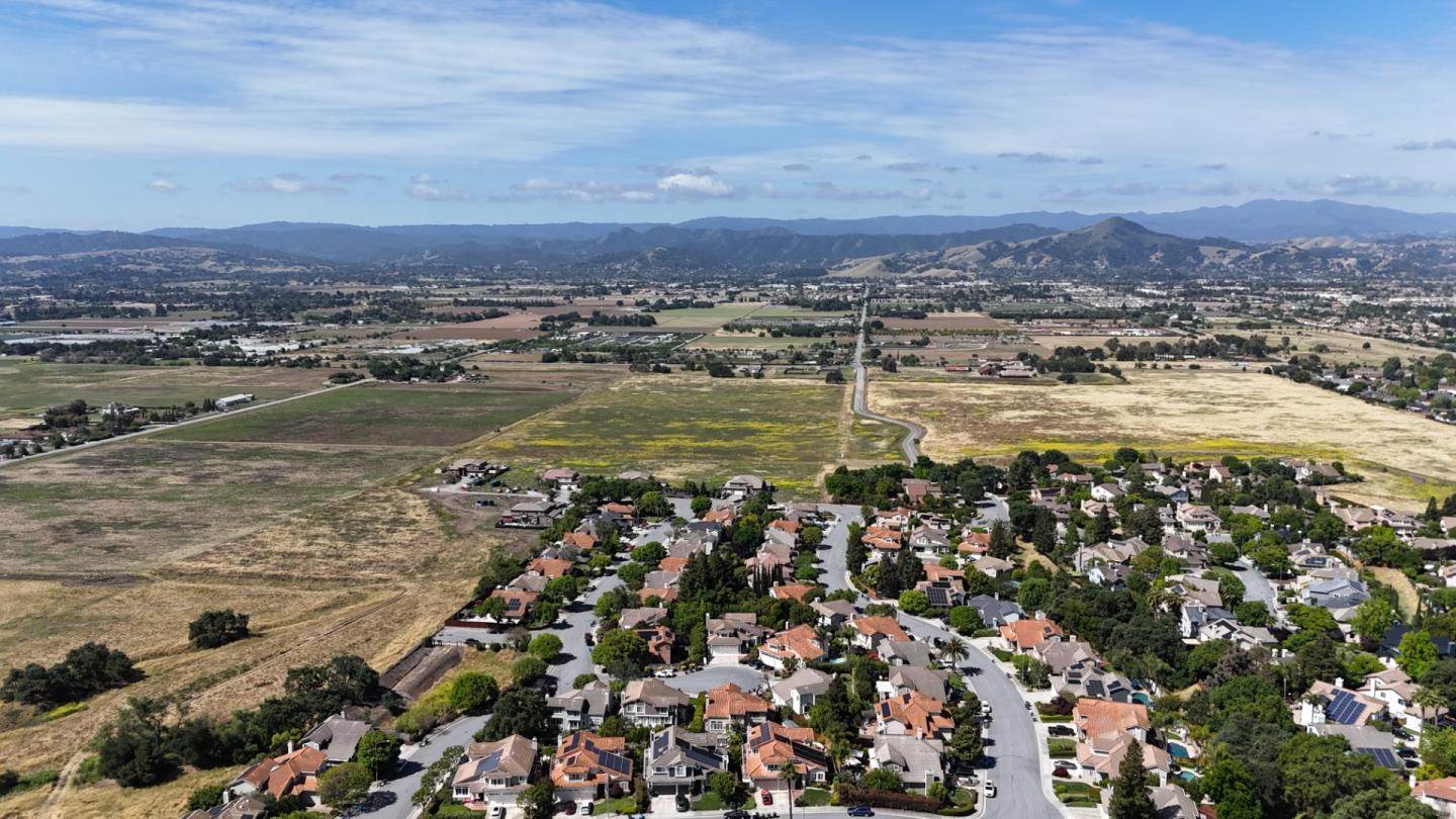 16527 Mira Flores CT, Morgan Hill, CA 95037