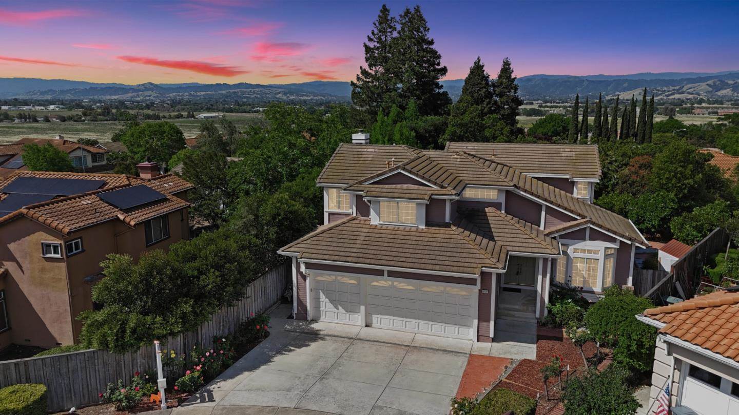 16527 Mira Flores CT, Morgan Hill, CA 95037