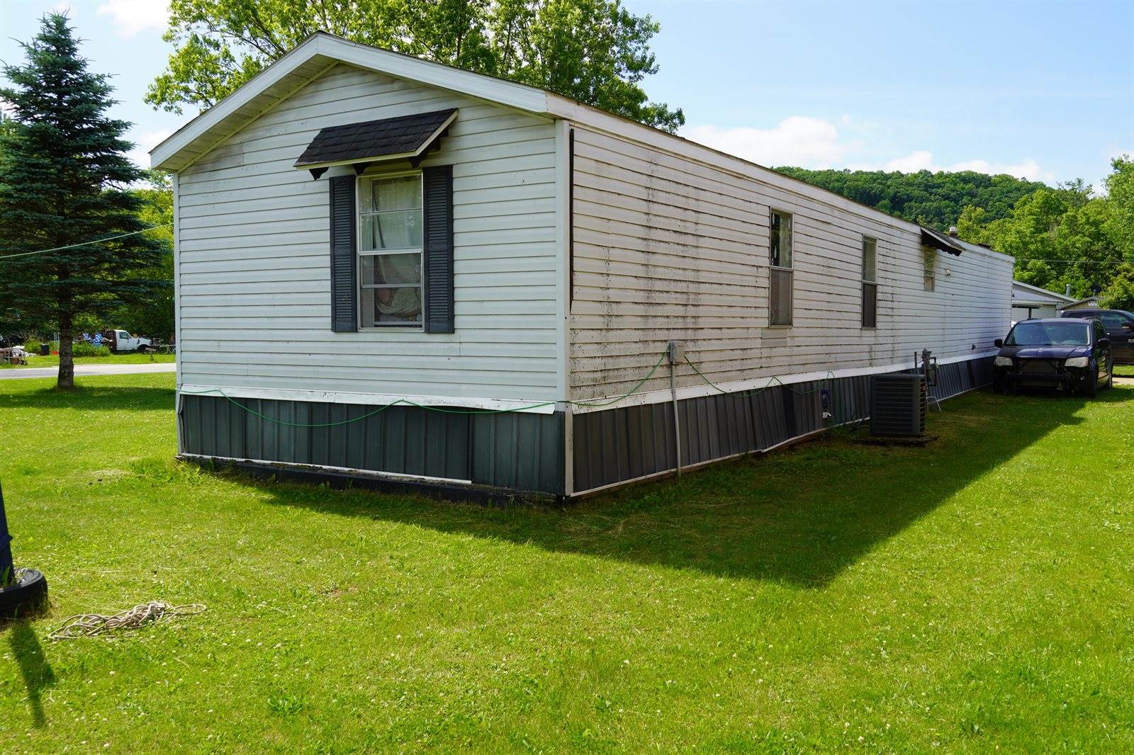 243 South State St, La Farge, WI 54639