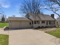 810 W Laird Street, Marshfield, WI 54449