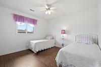 212 Wakefield Drive, Anderson, IN 46013