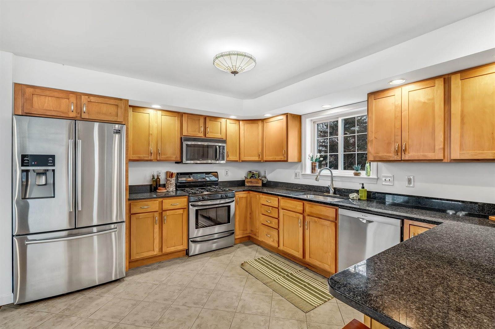 47 Fairways, Bangor, ME 04401