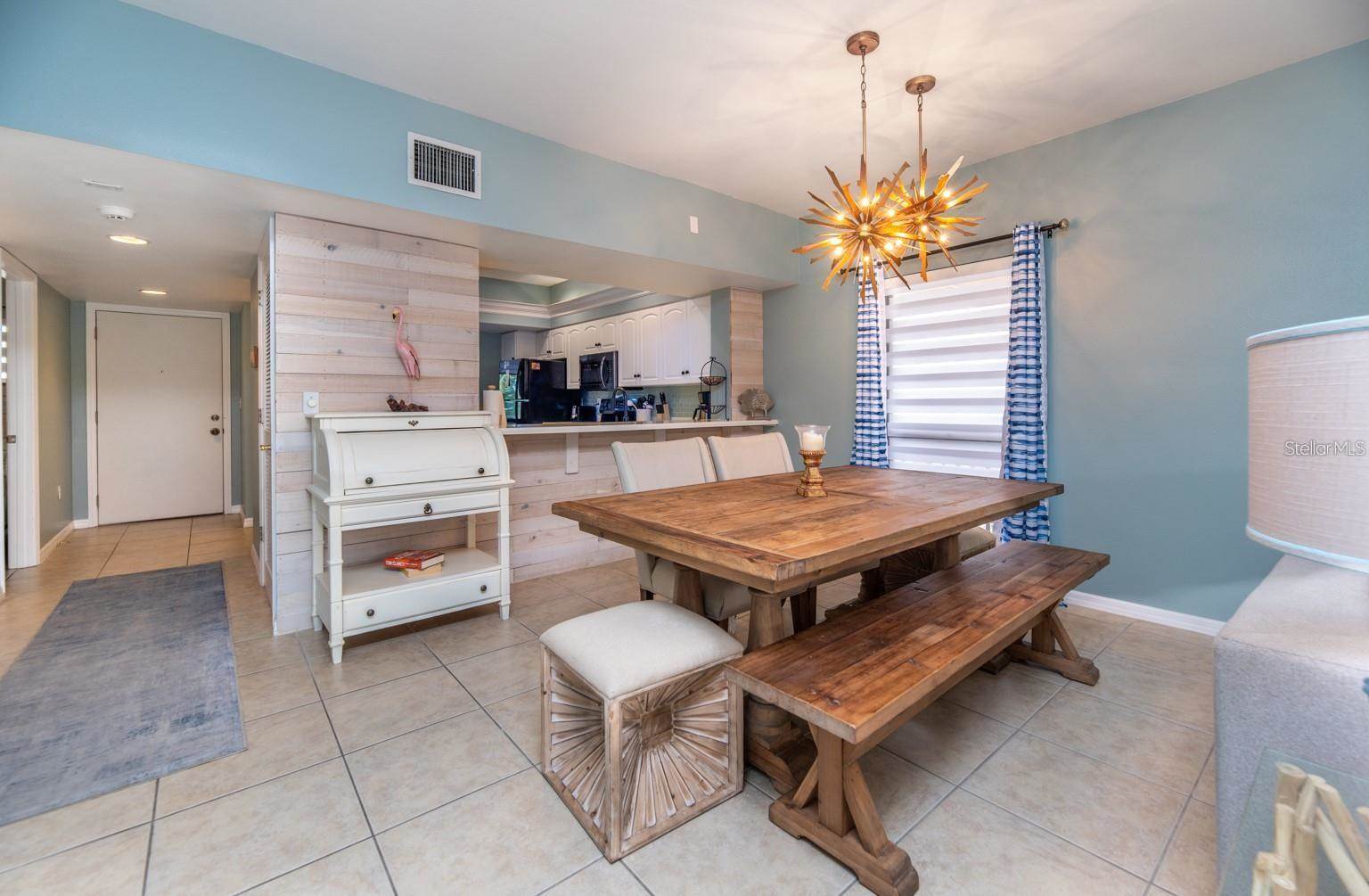 6006 Gulf Drive, Holmes Beach, FL 34217