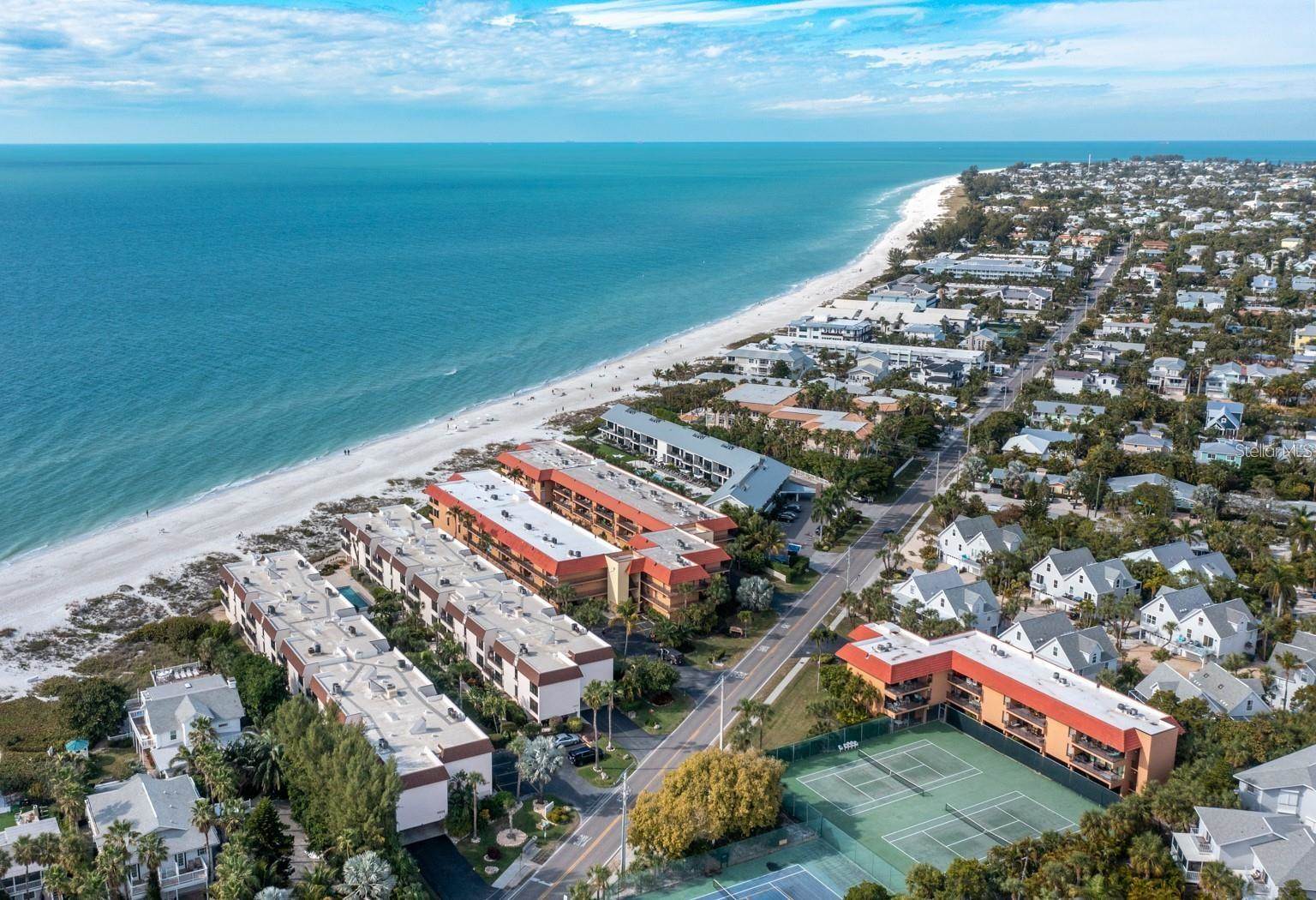 6006 Gulf Drive, Holmes Beach, FL 34217
