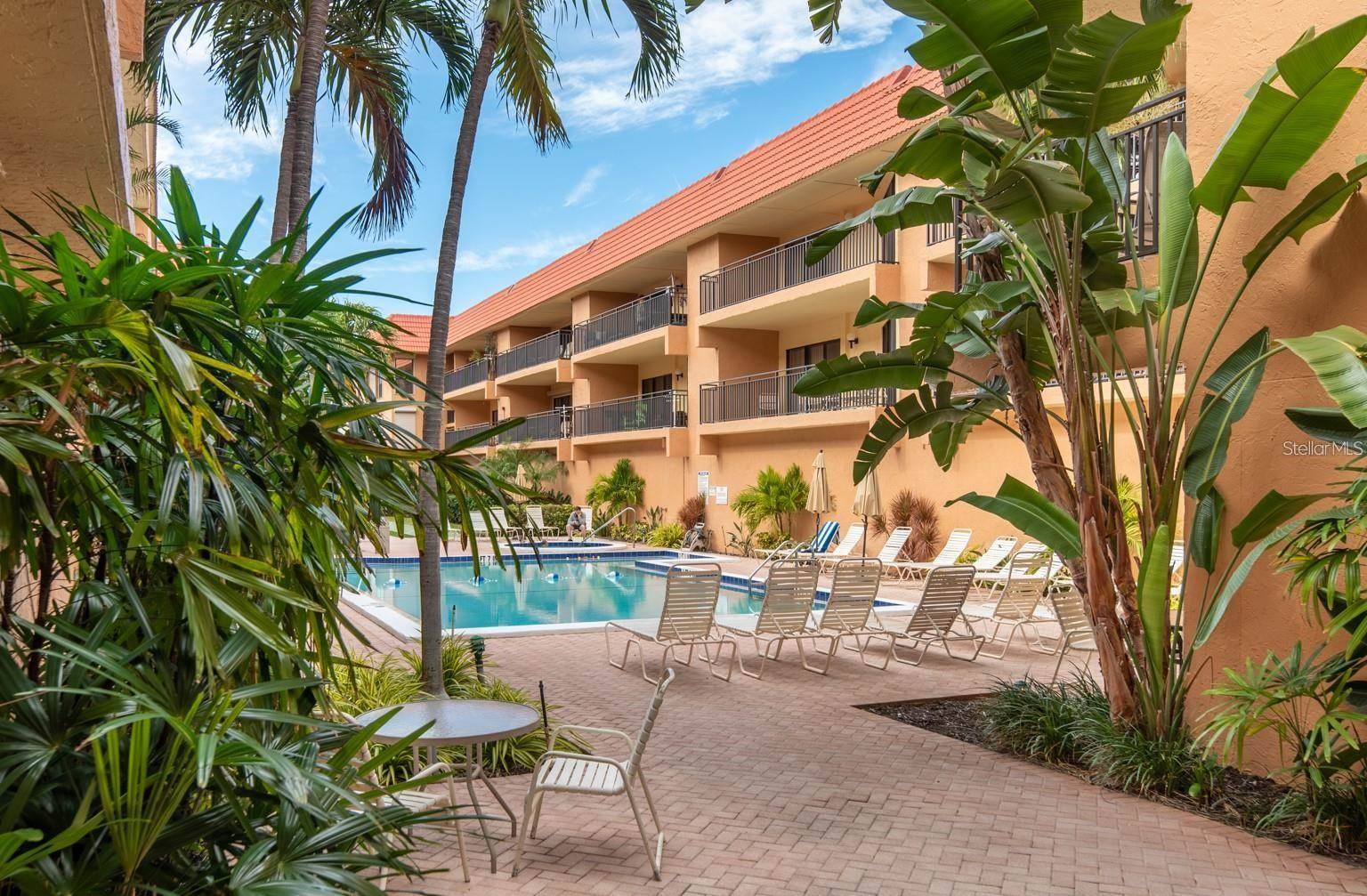 6006 Gulf Drive, Holmes Beach, FL 34217