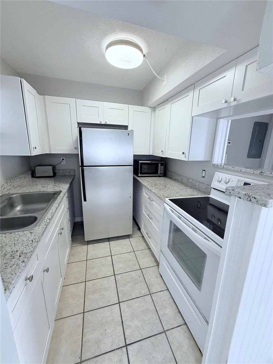 11705 3RD Street East, Treasure Island, FL 33706
