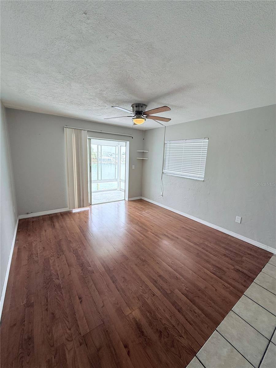 11705 3RD Street East, Treasure Island, FL 33706