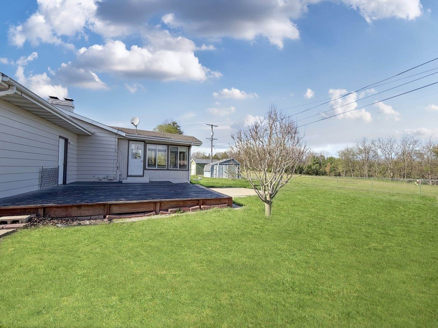 527 Timber Hills Drive, Freeport, IL 61032