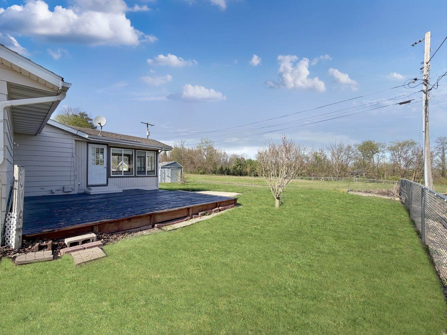 527 Timber Hills Drive, Freeport, IL 61032