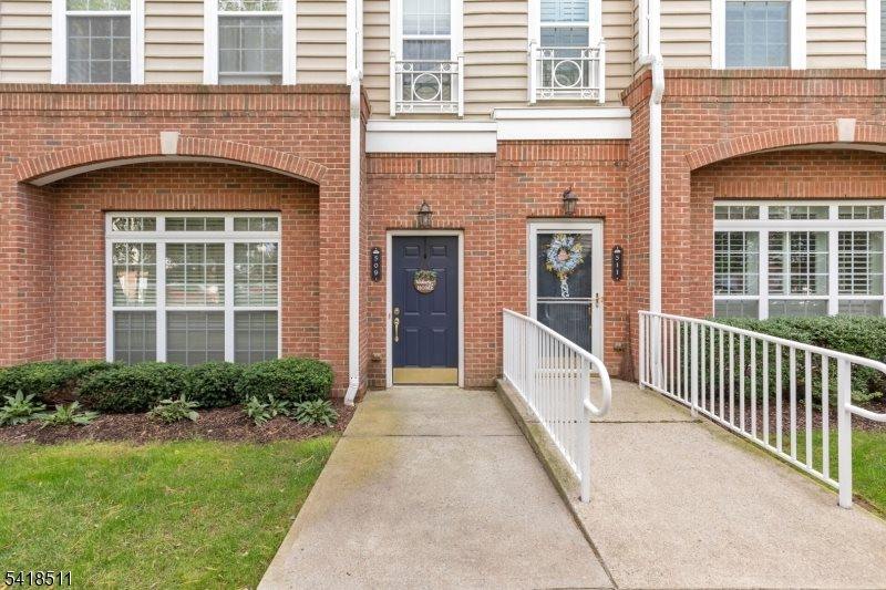 509 Deluca Rd, Belleville Township, NJ 07109