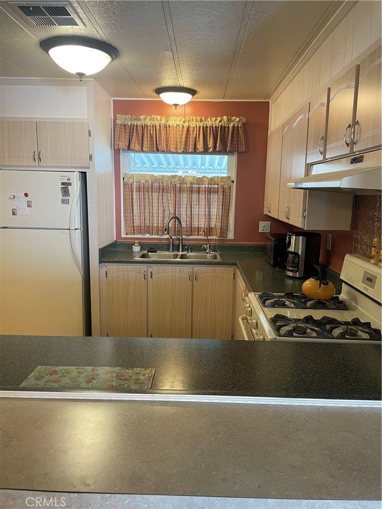 3800 Bradford, La Verne, CA 91750