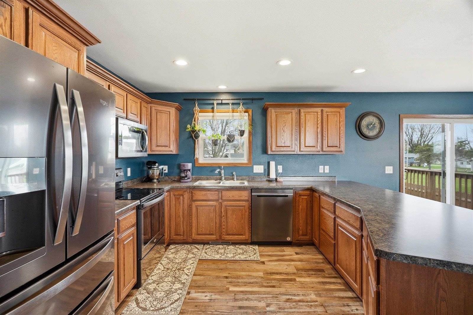 305 W 29th Street, Marshfield, WI 54449