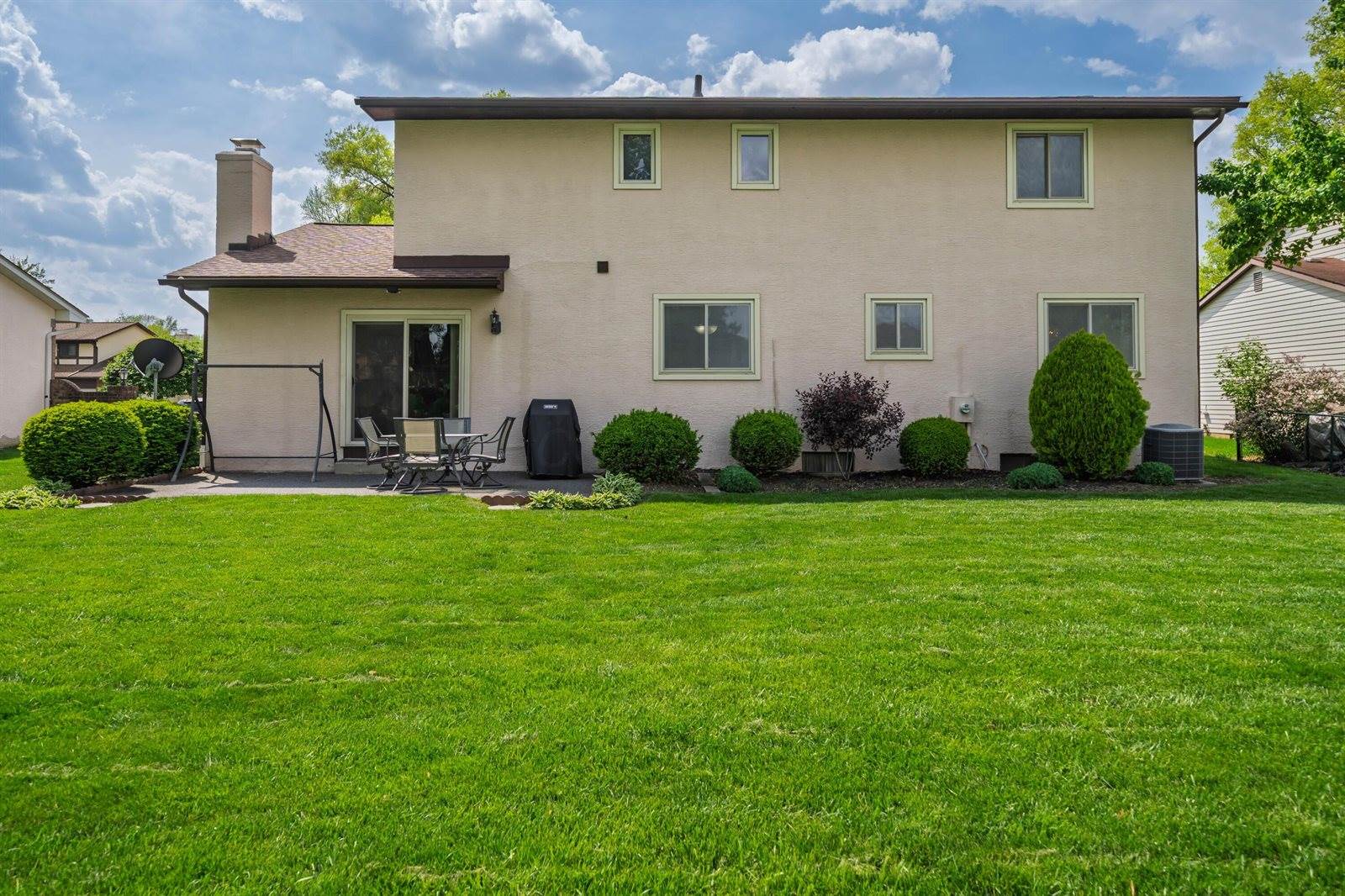 6898 Starfire Drive, Reynoldsburg, OH 43068