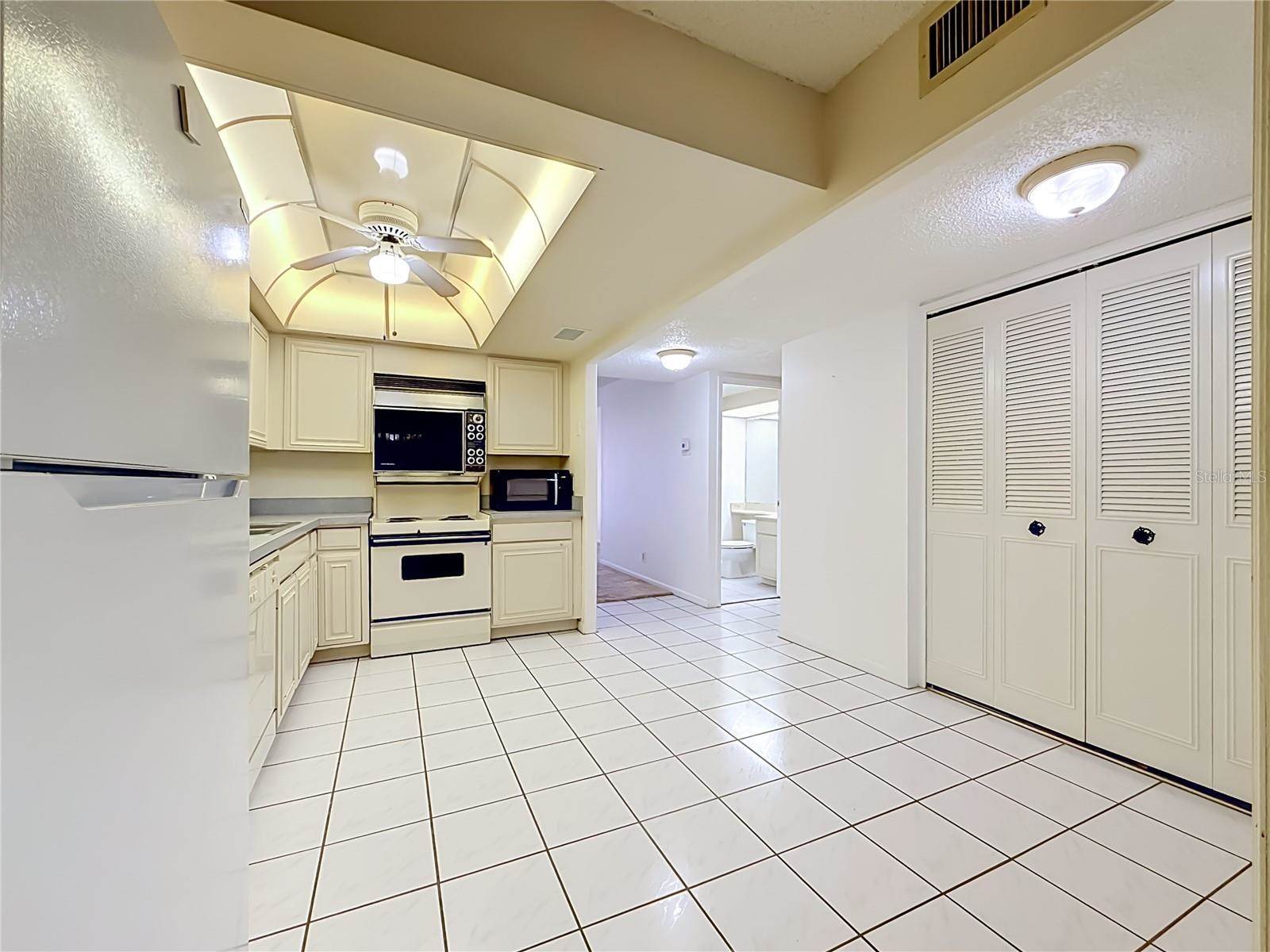 7100 Sunset Way, Saint Pete Beach, FL 33706