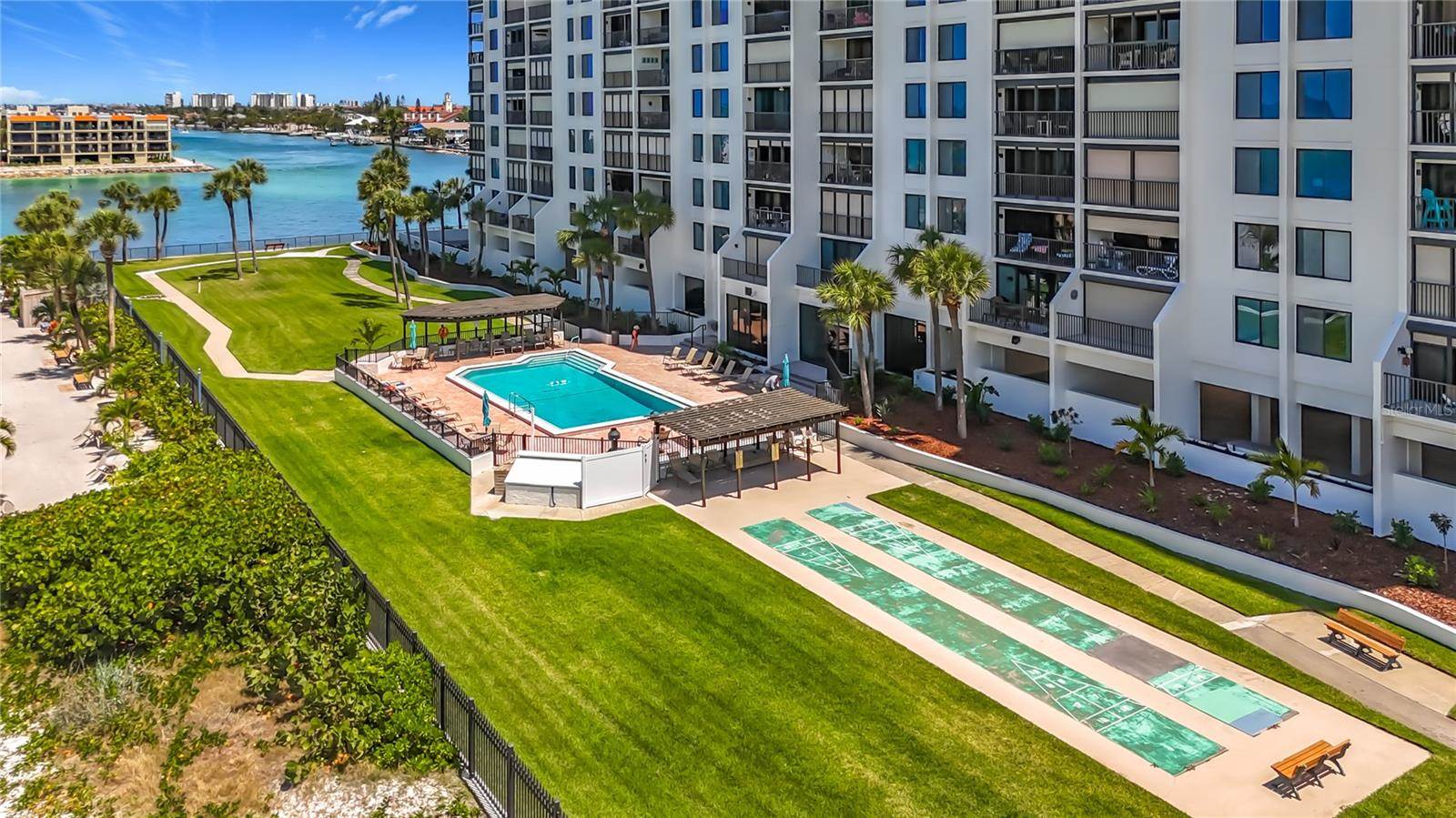 7100 Sunset Way, Saint Pete Beach, FL 33706