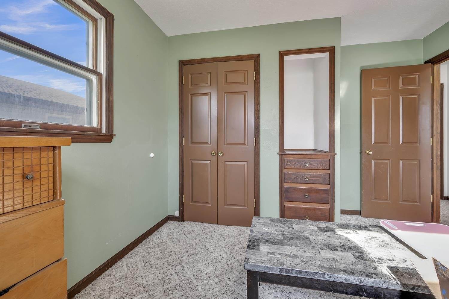 410 Q, Milford, IA 51351