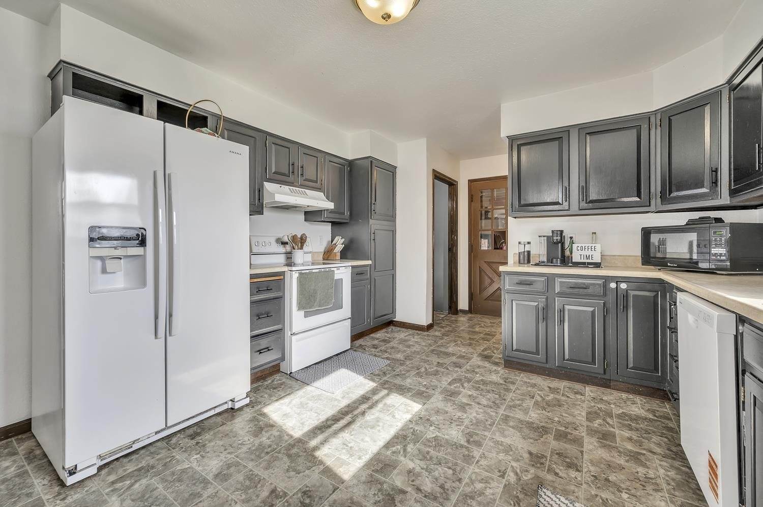 410 Q, Milford, IA 51351