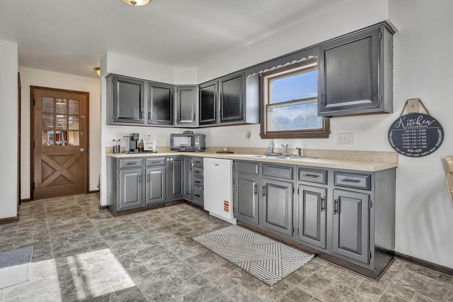 410 Q, Milford, IA 51351
