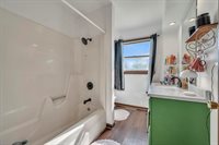 410 Q, Milford, IA 51351