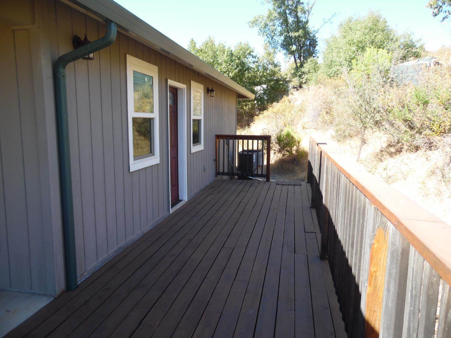 10006 Wendell Rd, Mountain Ranch, CA 95246
