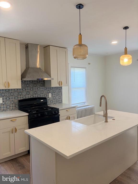 60 West Broadway Avenue, Clifton Heights, PA 19018