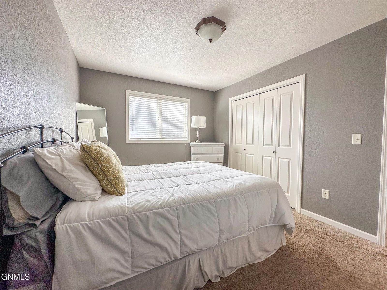 502 Granite Drive, Bismarck, ND 58503