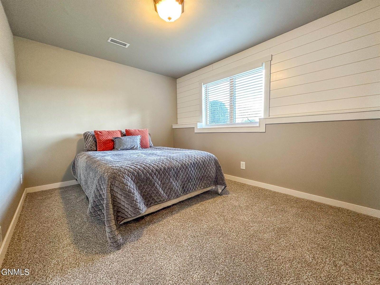 502 Granite Drive, Bismarck, ND 58503