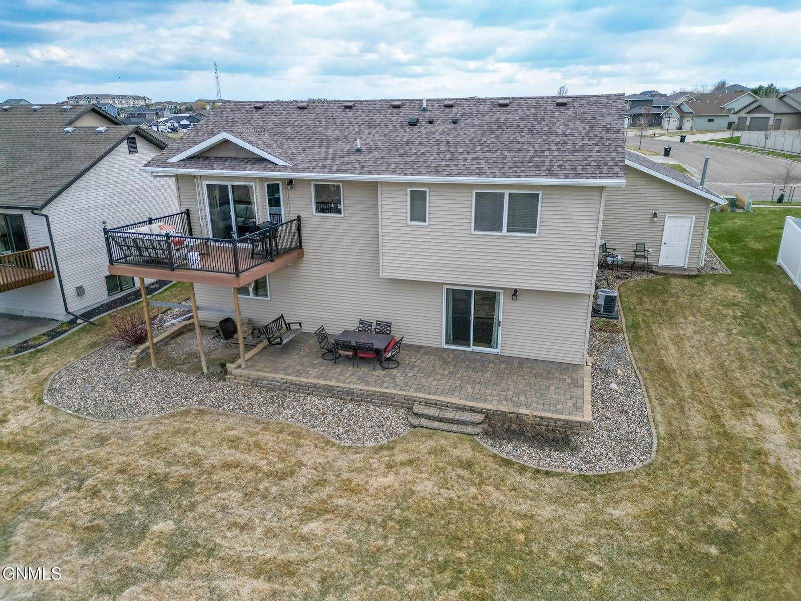 502 Granite Drive, Bismarck, ND 58503