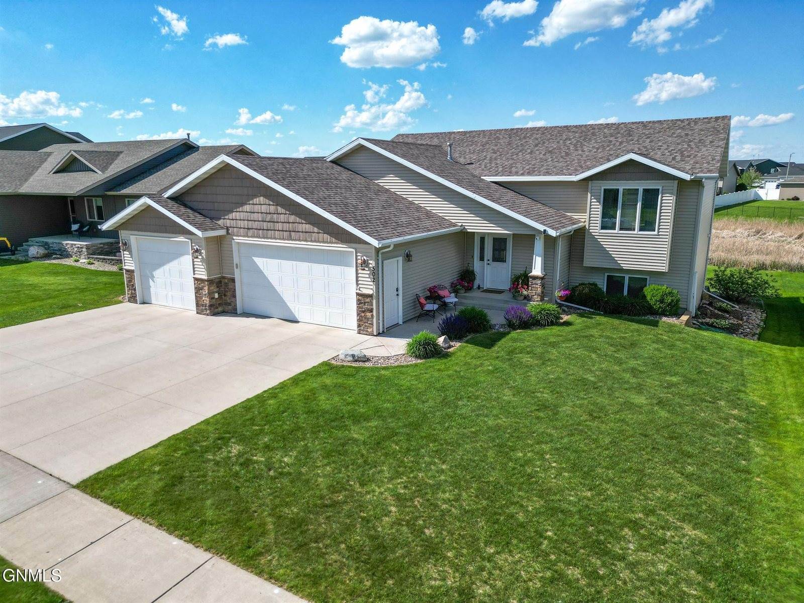502 Granite Drive, Bismarck, ND 58503
