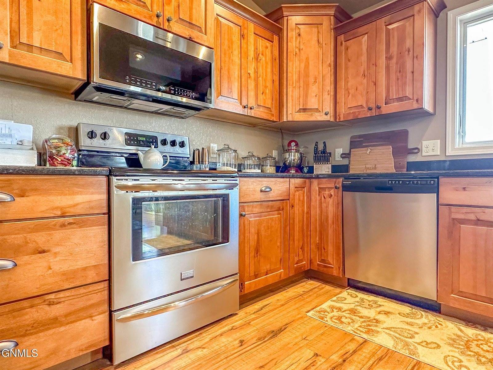 502 Granite Drive, Bismarck, ND 58503