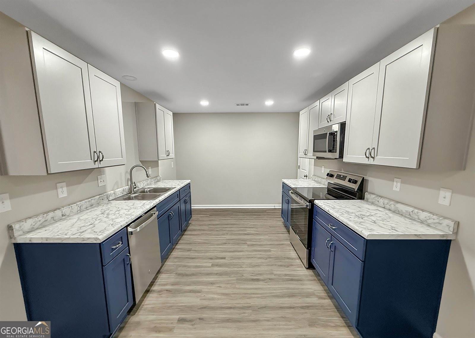 313 Airman Boulevard, Warner Robins, GA 31088