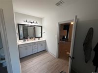 1074 Elliston Dr, Gonzales, LA 70737