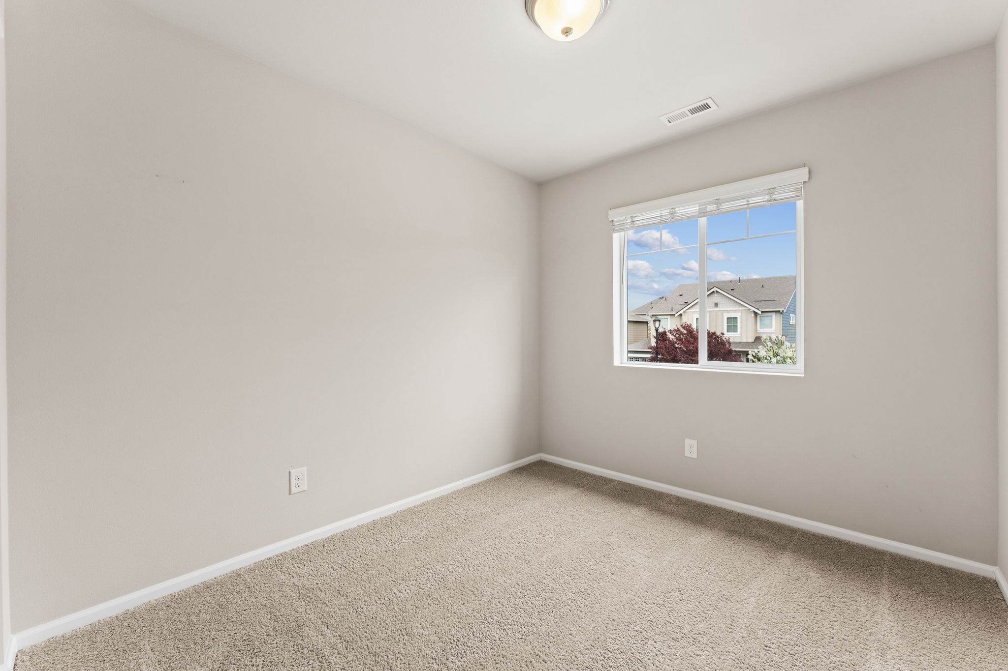 2821 Cassius St NE, Lacey, WA 98516